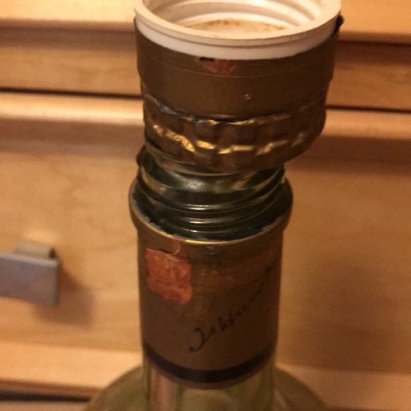 Vintage Bottle of JAs Hennessy Cognac, 80 Proof 1/2 Gallon, Product of France - Picture 5 of 9